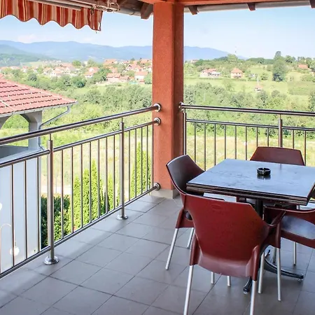 Vrabac krevet i doručak