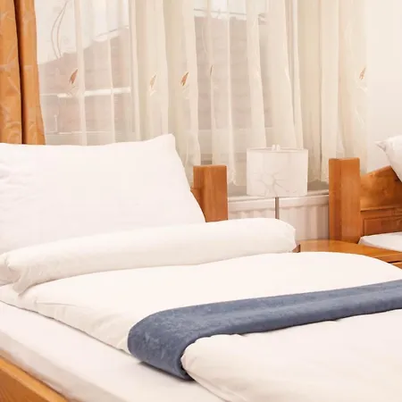 Vrabac Отель типа 